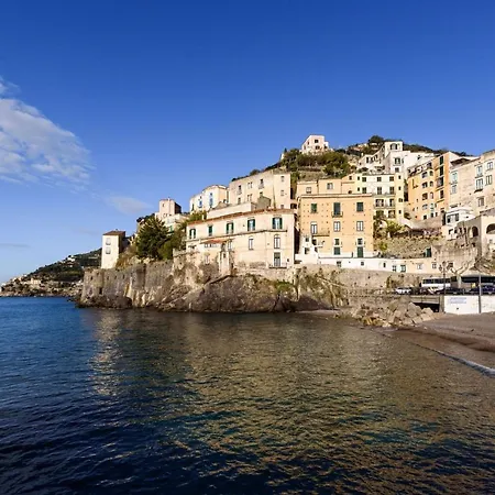 Pagliarulo Complex By Amalfivacation Apartment