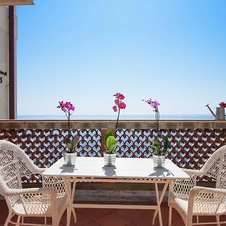 Pagliarulo Complex By Amalfivacation Apartment